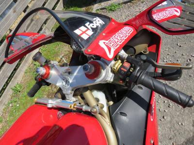 2000 Ducati 916 CARL FOGARTY REPLICA