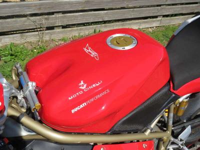 2000 Ducati 916 CARL FOGARTY REPLICA