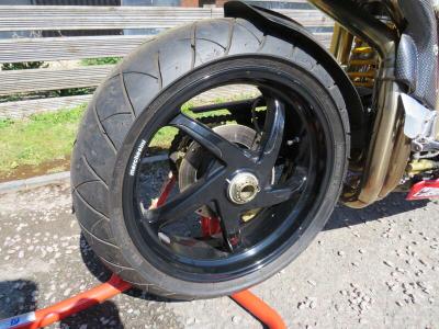 2000 Ducati 916 CARL FOGARTY REPLICA