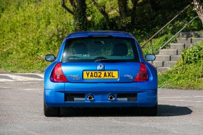 2002 Renault CLIO V6
