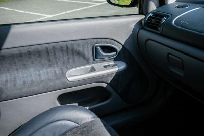 2002 Renault CLIO V6