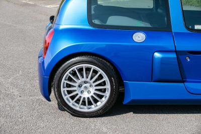 2002 Renault CLIO V6