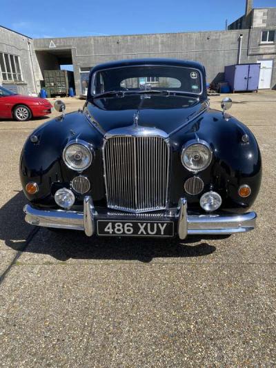 1960 Jaguar MK IX 3.8 LITRE