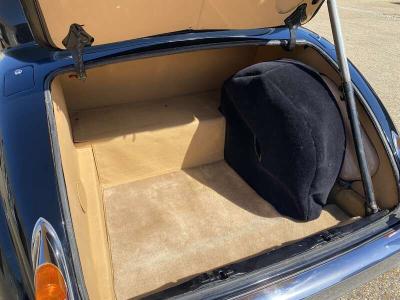 1960 Jaguar MK IX 3.8 LITRE