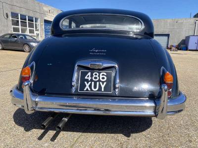 1960 Jaguar MK IX 3.8 LITRE