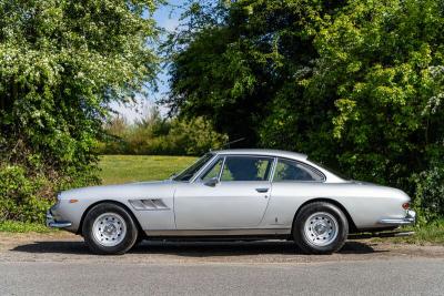 1966 Ferrari 330 GT 2+2 SERIES 2 COUP&Eacute;