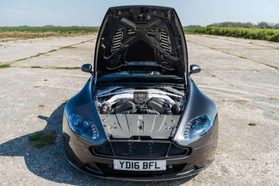 2016 Aston Martin VANTAGE S