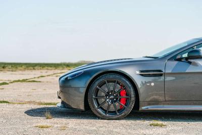 2016 Aston Martin VANTAGE S