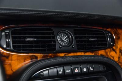 2005 Jaguar XJ SUPER V8