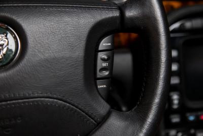 2005 Jaguar XJ SUPER V8