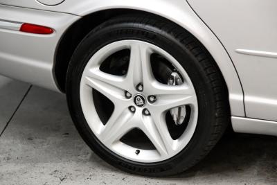 2005 Jaguar XJ SUPER V8