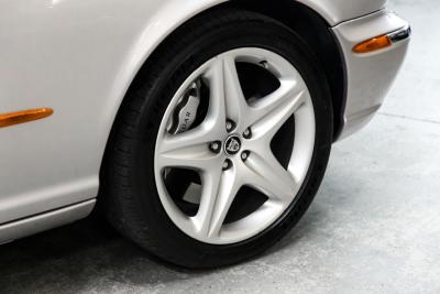 2005 Jaguar XJ SUPER V8