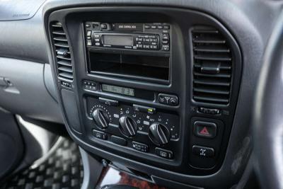 2000 Toyota LAND CRUISER AMAZON