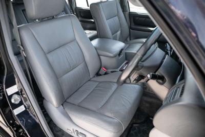 2000 Toyota LAND CRUISER AMAZON