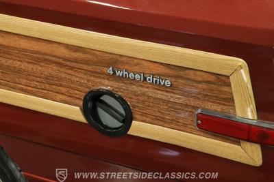 1985 Jeep Grand Wagoneer