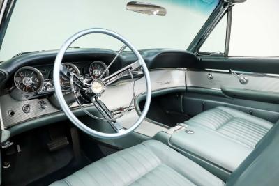 1962 Ford Thunderbird