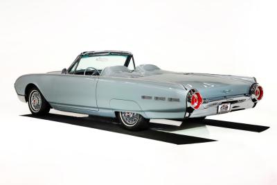 1962 Ford Thunderbird