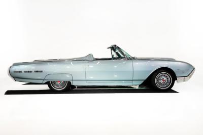 1962 Ford Thunderbird