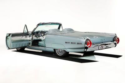 1962 Ford Thunderbird