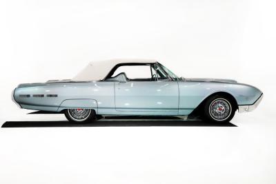 1962 Ford Thunderbird