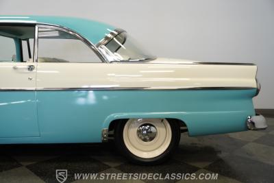 1955 Ford Victoria