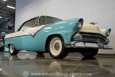 1955 Ford Victoria