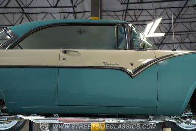 1955 Ford Victoria