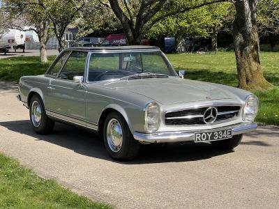 1967 Mercedes - Benz 230SL