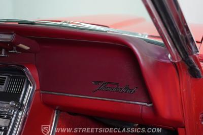 1965 Ford Thunderbird