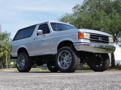 1990 Ford Bronco XLT 4X4