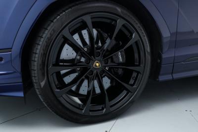 2024 Lamborghini Urus