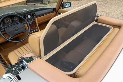 1988 Mercedes - Benz 560 SL &ldquo;Rauchsilber with Palomino interior&rdquo;