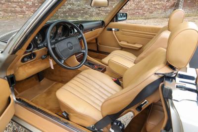 1988 Mercedes - Benz 560 SL &ldquo;Rauchsilber with Palomino interior&rdquo;