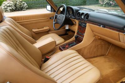 1988 Mercedes - Benz 560 SL &ldquo;Rauchsilber with Palomino interior&rdquo;