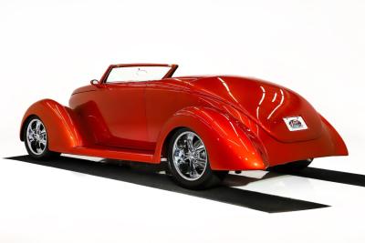 1939 Ford Custom