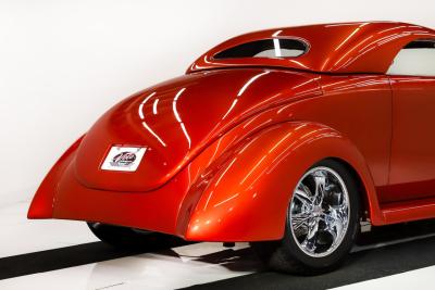1939 Ford Custom