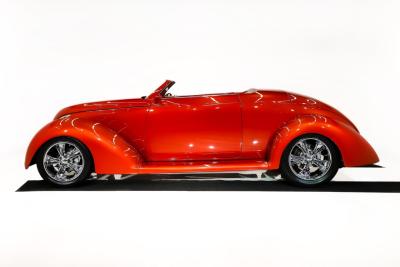 1939 Ford Custom