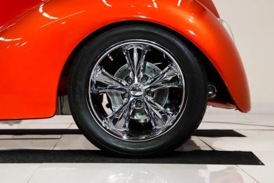 1939 Ford Custom