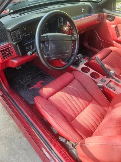 1990 Ford Mustang