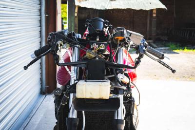 1987 Kawasaki GPX750R SUPERBIKE