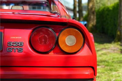 1988 Ferrari 328