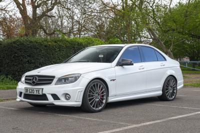 2010 Mercedes - Benz (W204) C63 AMG