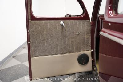 1940 Ford Deluxe Business Coupe Restomod