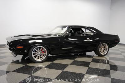 1971 Dodge Challenger HEMI Restomod