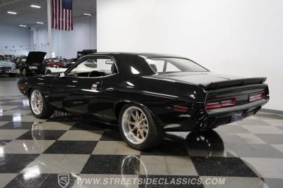 1971 Dodge Challenger HEMI Restomod