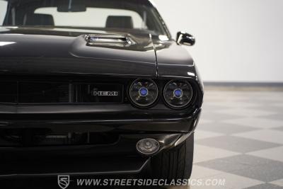 1971 Dodge Challenger HEMI Restomod
