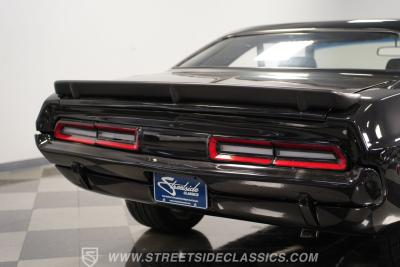 1971 Dodge Challenger HEMI Restomod