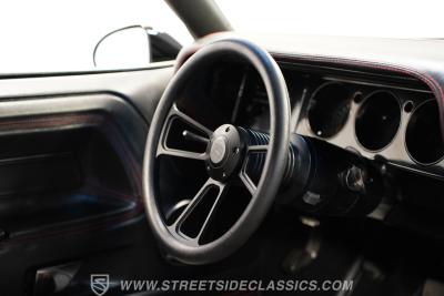 1971 Dodge Challenger HEMI Restomod