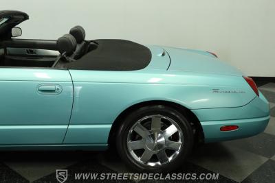 2002 Ford Thunderbird