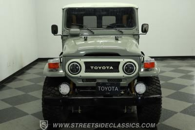 1977 Toyota FJ40 Land Cruiser